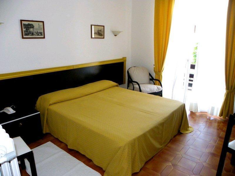 La Playa Hotel 3*